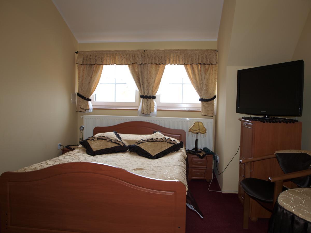 Hotel Willa Park Żagań Habitación foto